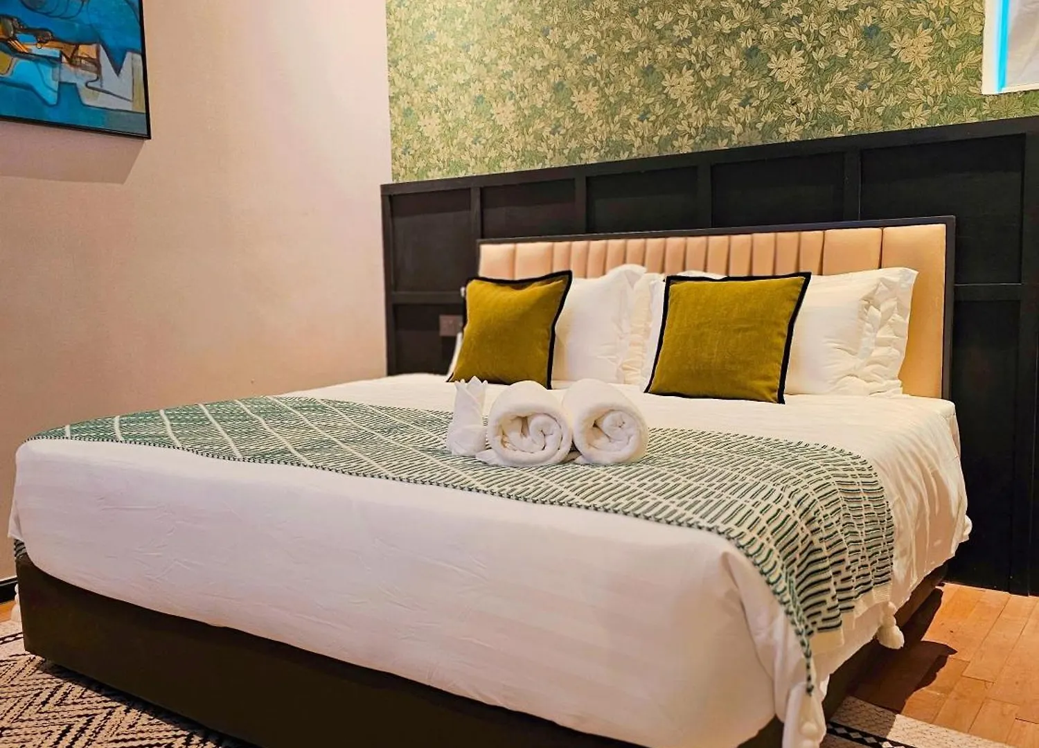 Carnarvon Suites By Reunion George Town 3*,