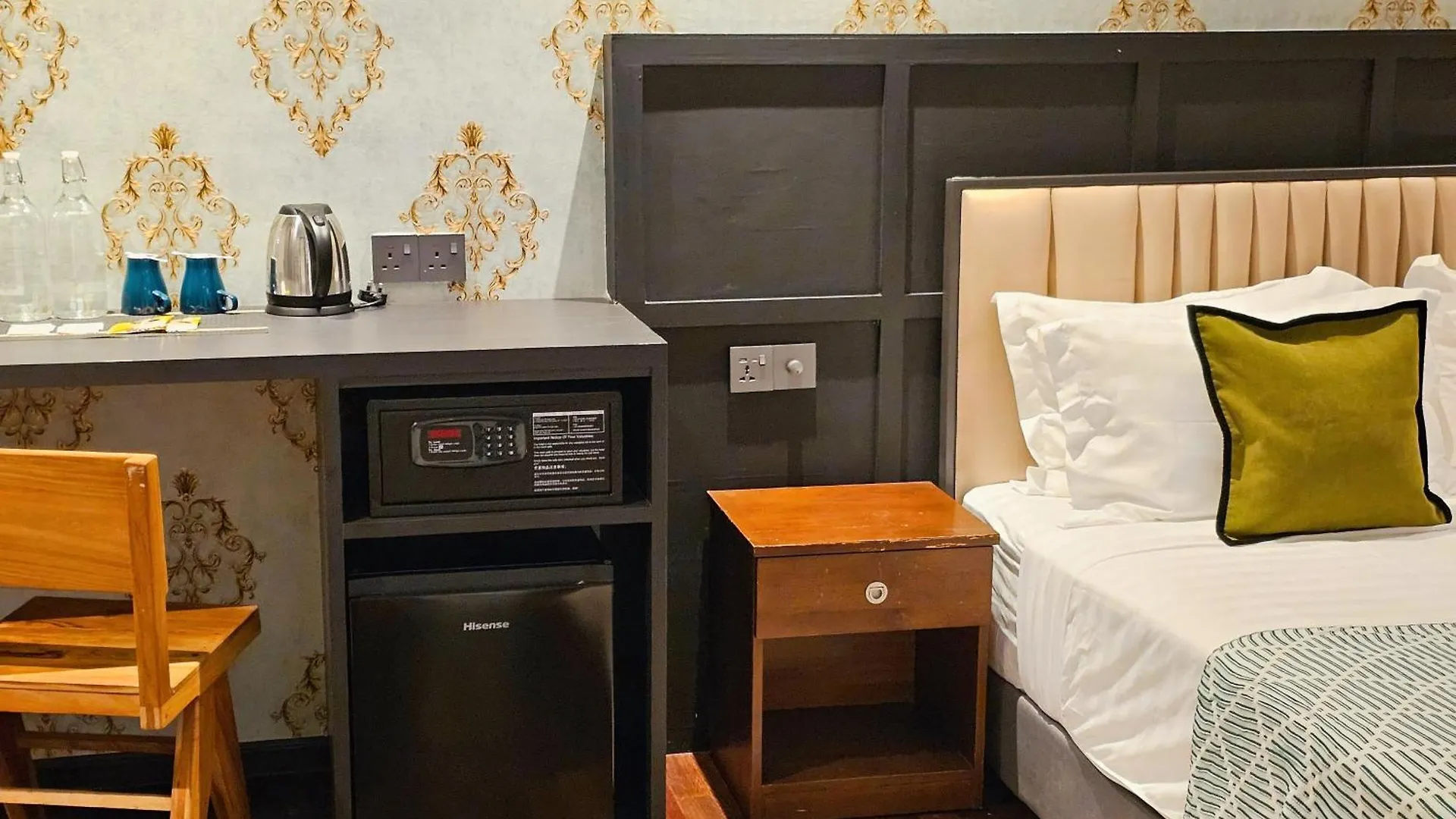 Hotel Carnarvon Suites By Reunion George Town