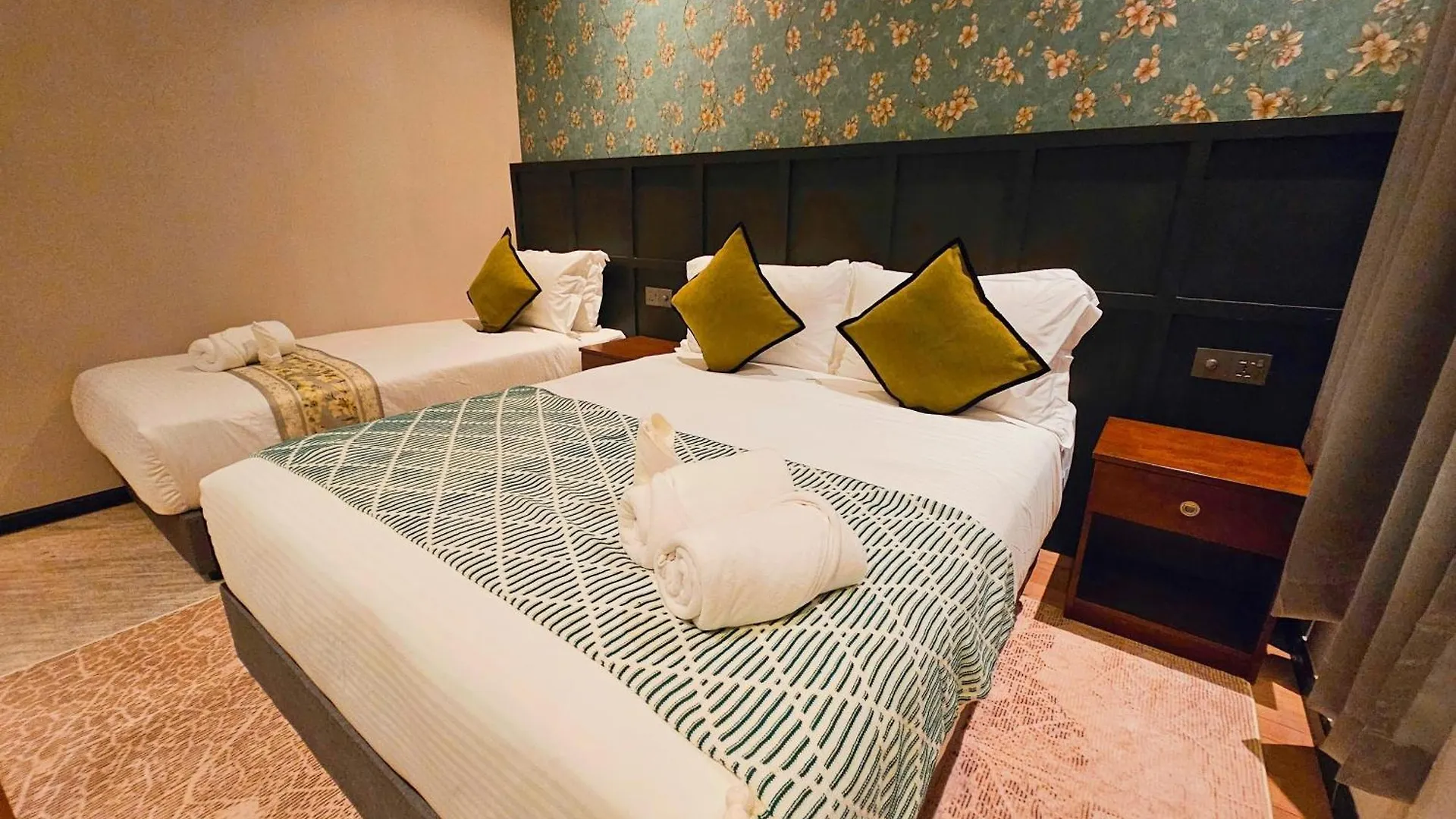 *** Hotel Carnarvon Suites By Reunion George Town Malaysia