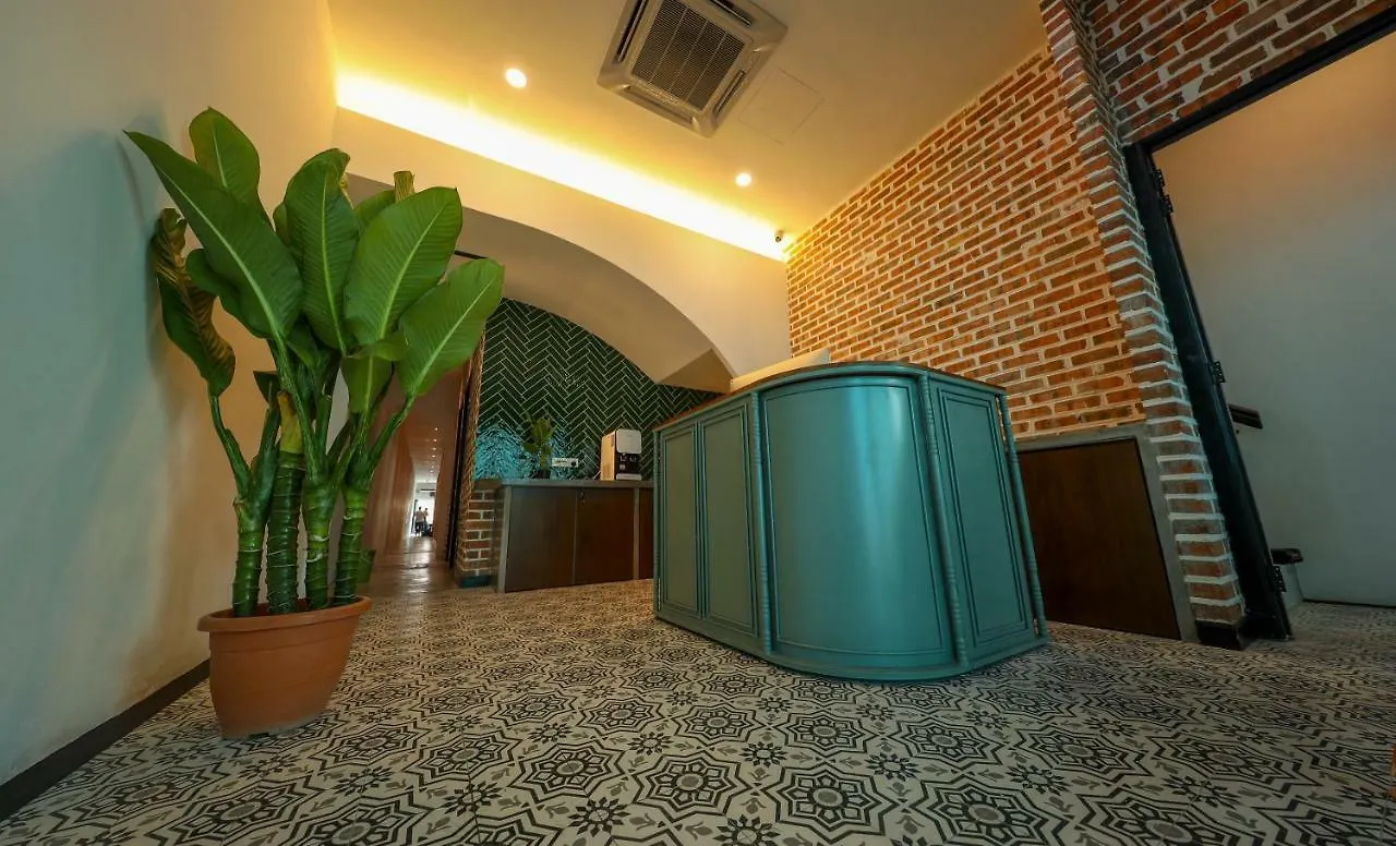 Hotel Carnarvon Suites By Reunion George Town