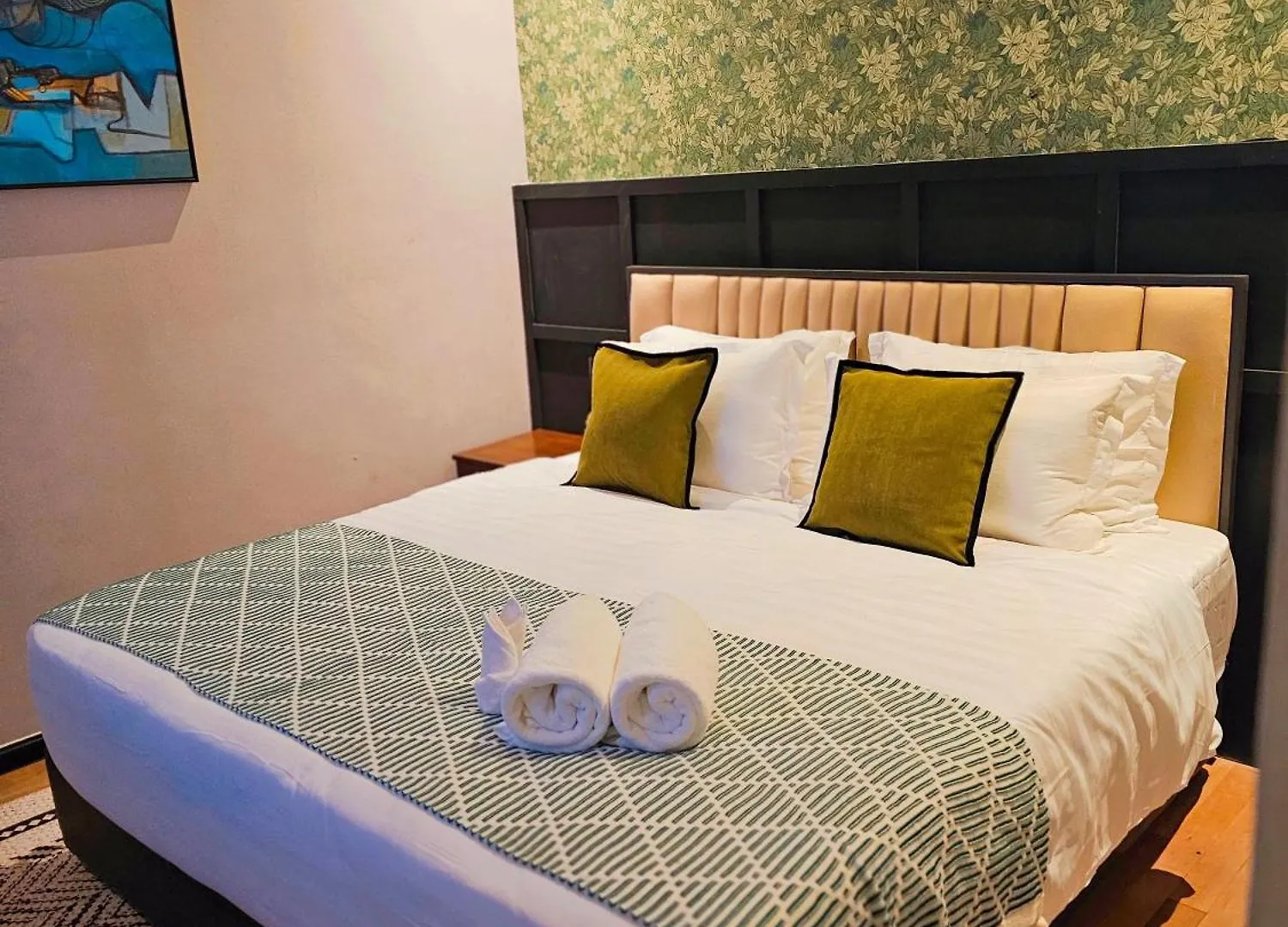 Hotel Carnarvon Suites By Reunion George Town