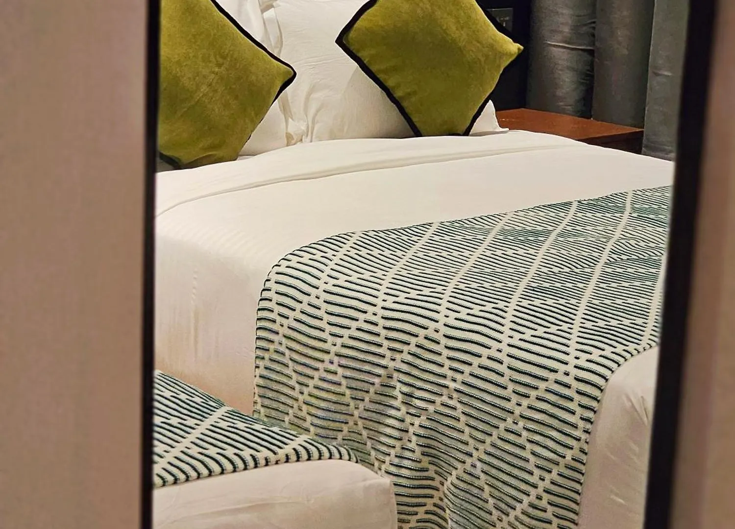 Carnarvon Suites By Reunion George Town Hotel